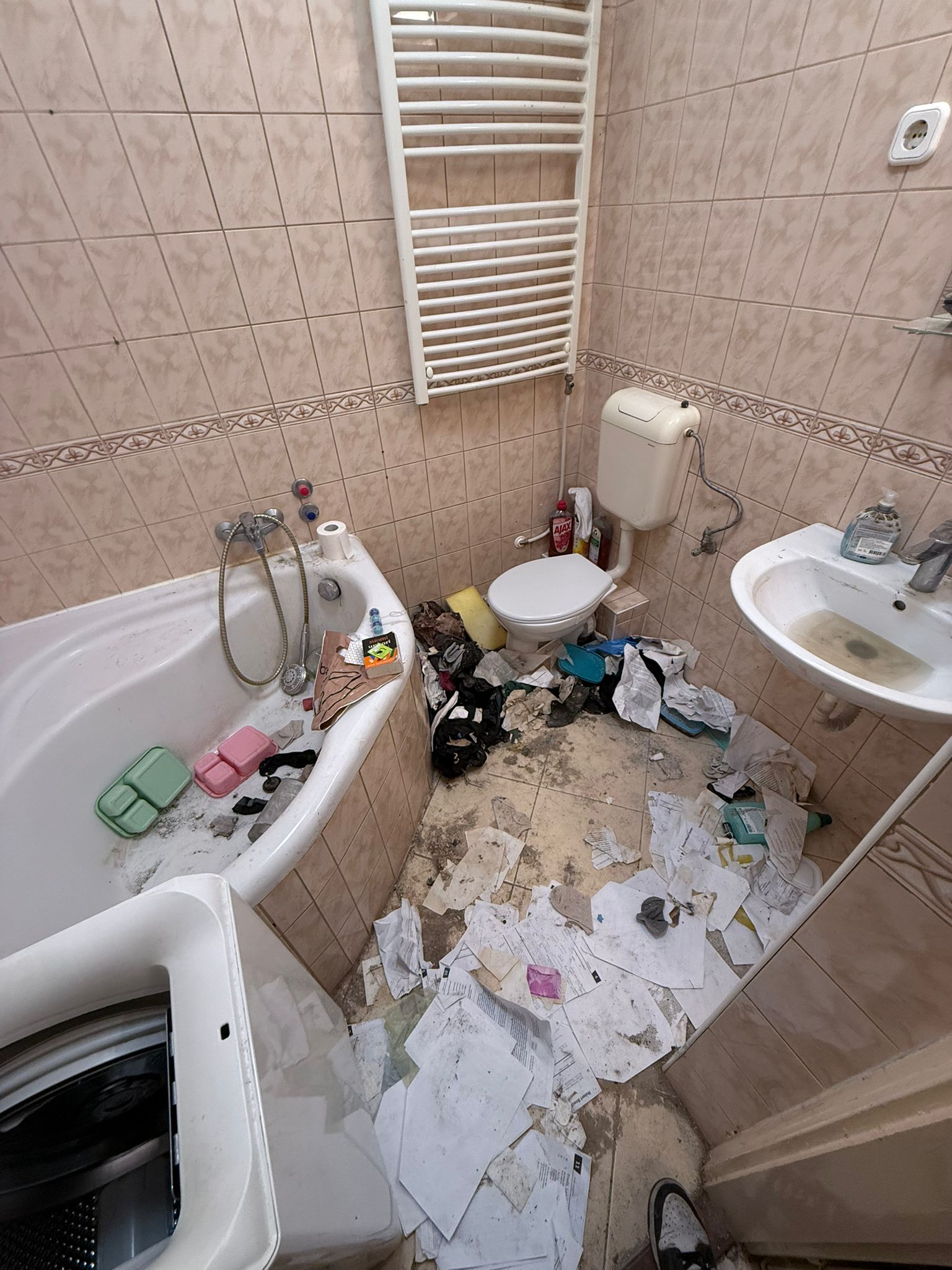 Fürdőszoba lomtalanítás előtt